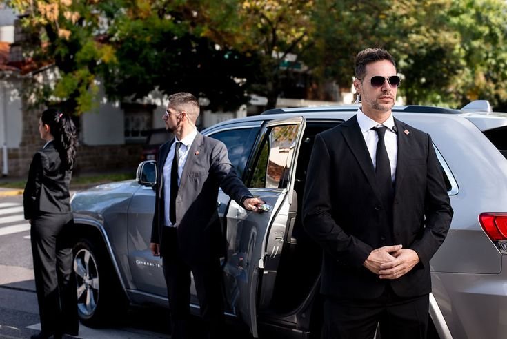 bodyguard vs close protection officer, bodyguard vs close protection officer,